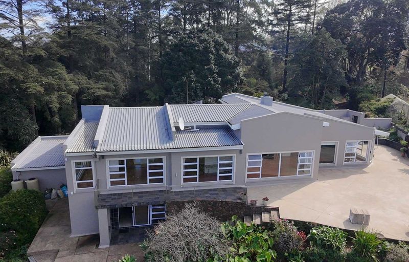 4-Bedroom Freehold Property With Exceptional Views On The Winterskloof Ridge, Hilton
