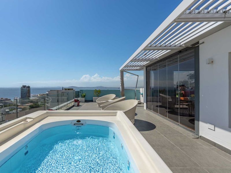Skyline Penthouse Masterpiece in Sea Point - Photo 3