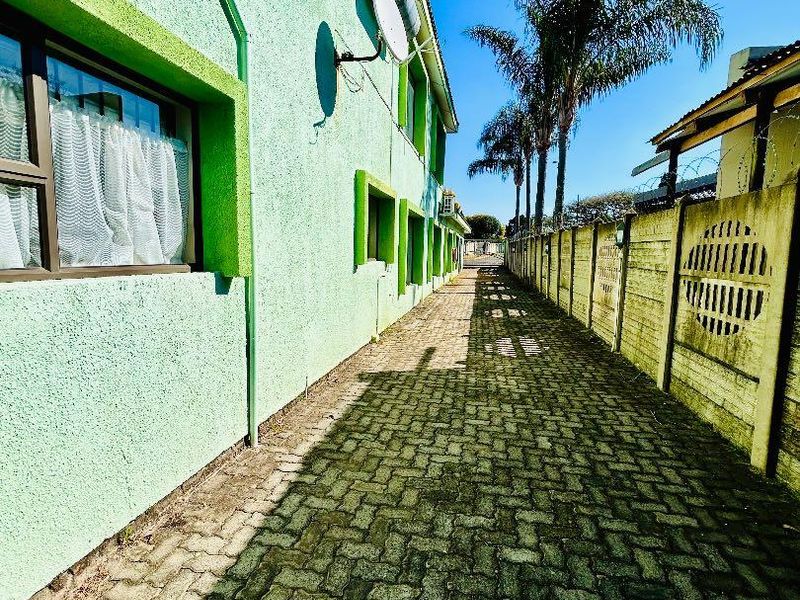 9 unit Complex for sale in vryheid - Photo 7
