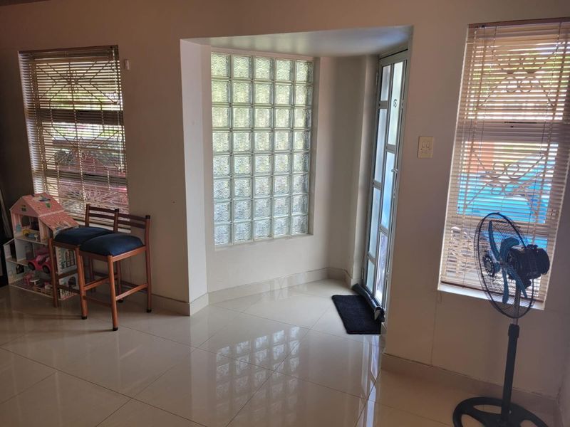 Your New Chill Pad Awaits in Shallcross - Photo 4