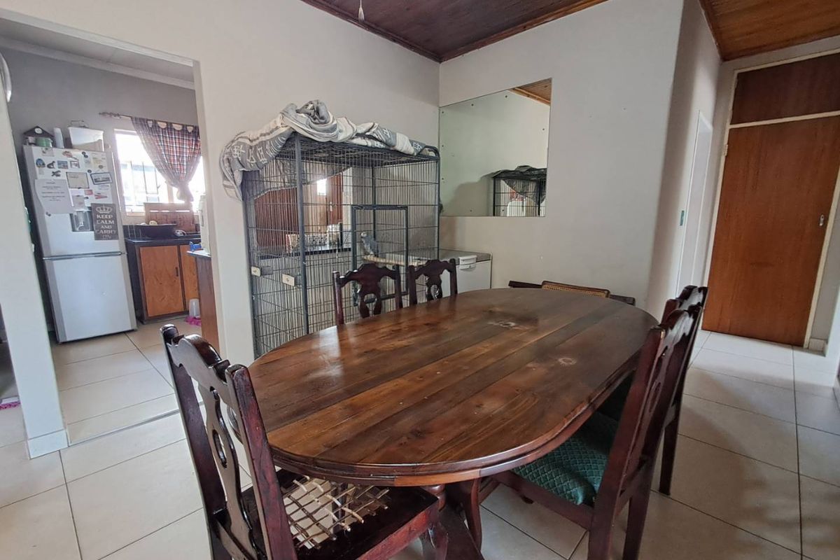 3 Bed, 2 bath House, East Lynne - Photo 5