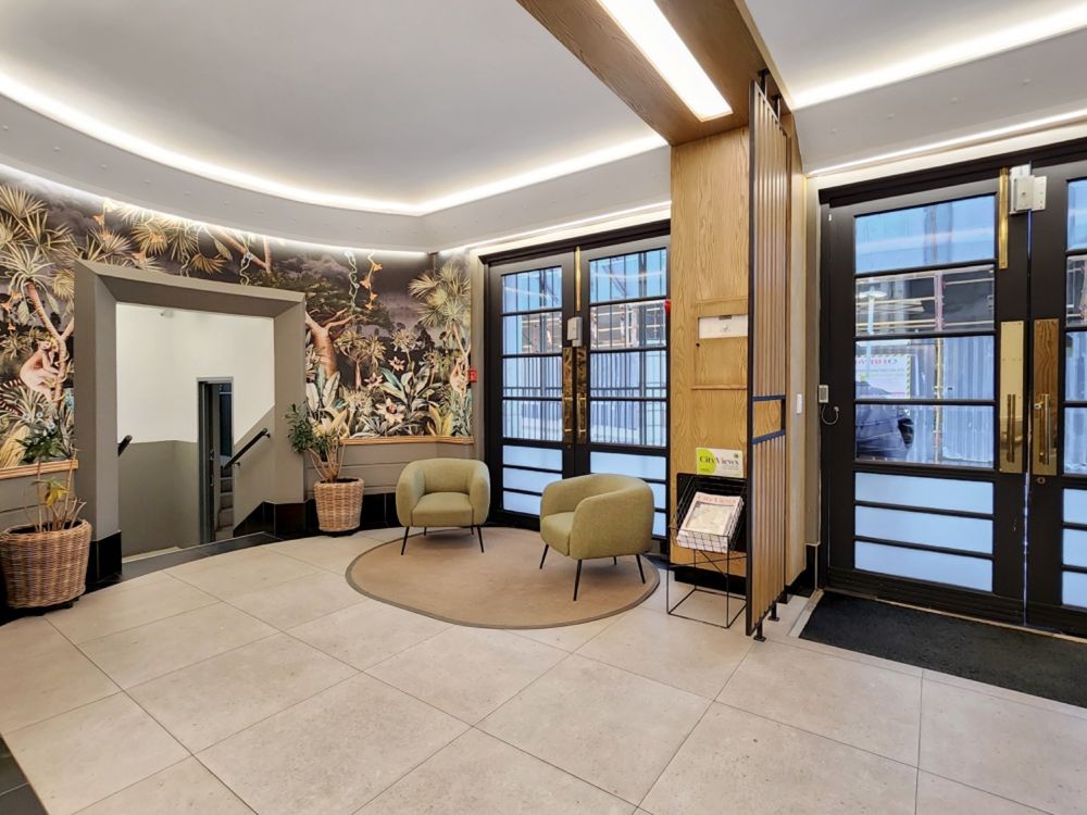 Reception / Entrance to Glaston House