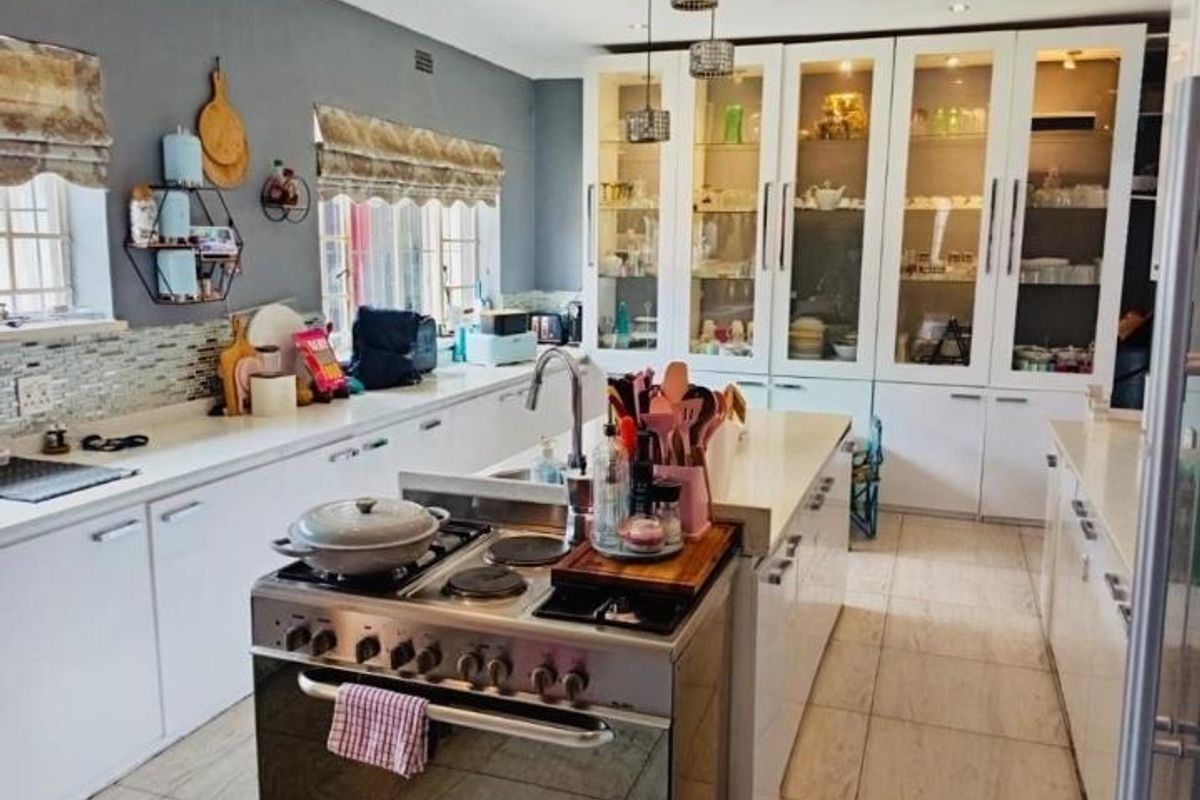 4 Bedroom House for Sale in Rewlatch Johannesburg - Photo 5