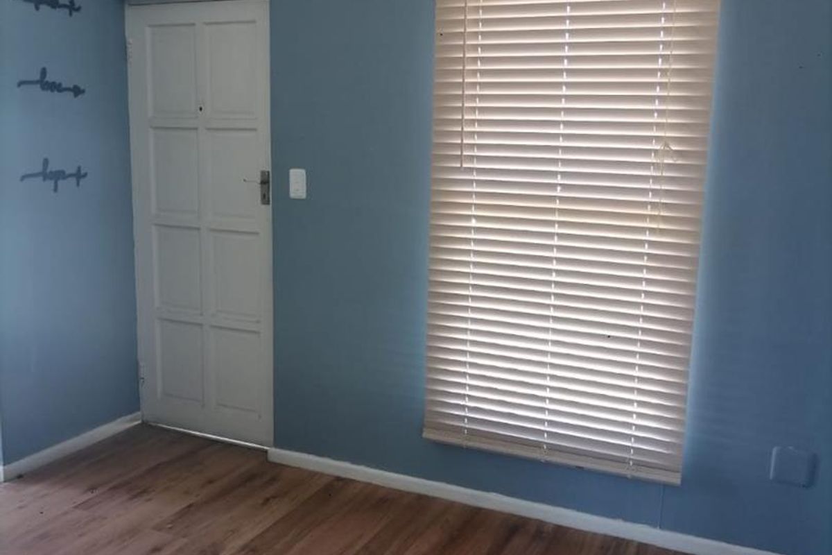 2-Bedroom Home in Weltevreden Valley, Mitchell's Plain - Photo 3