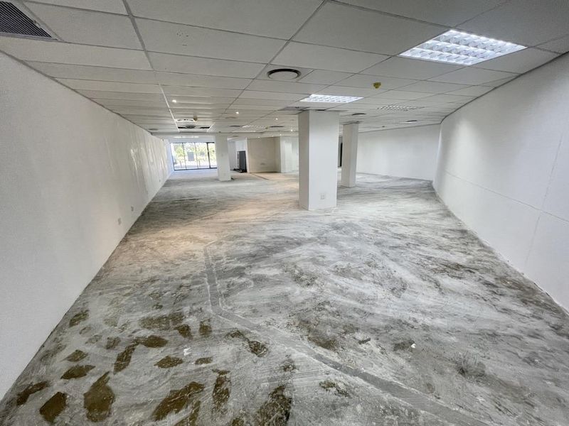 Premium Retail Space To Let – Sunningdale Centre - Photo 5