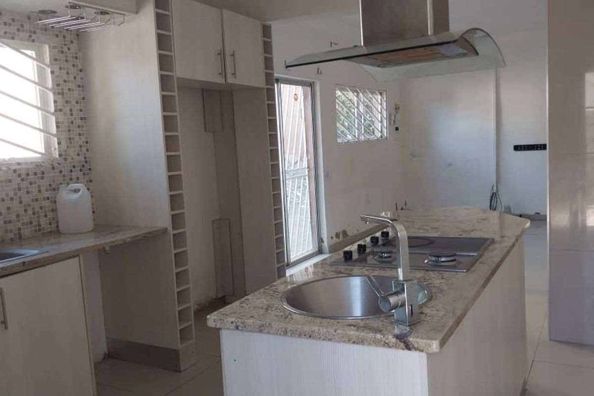 Renovators dream - Photo 3