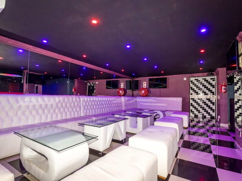 Prime Business-Zoned Property with High Visibility & Multiple Income Potential - Photo 4