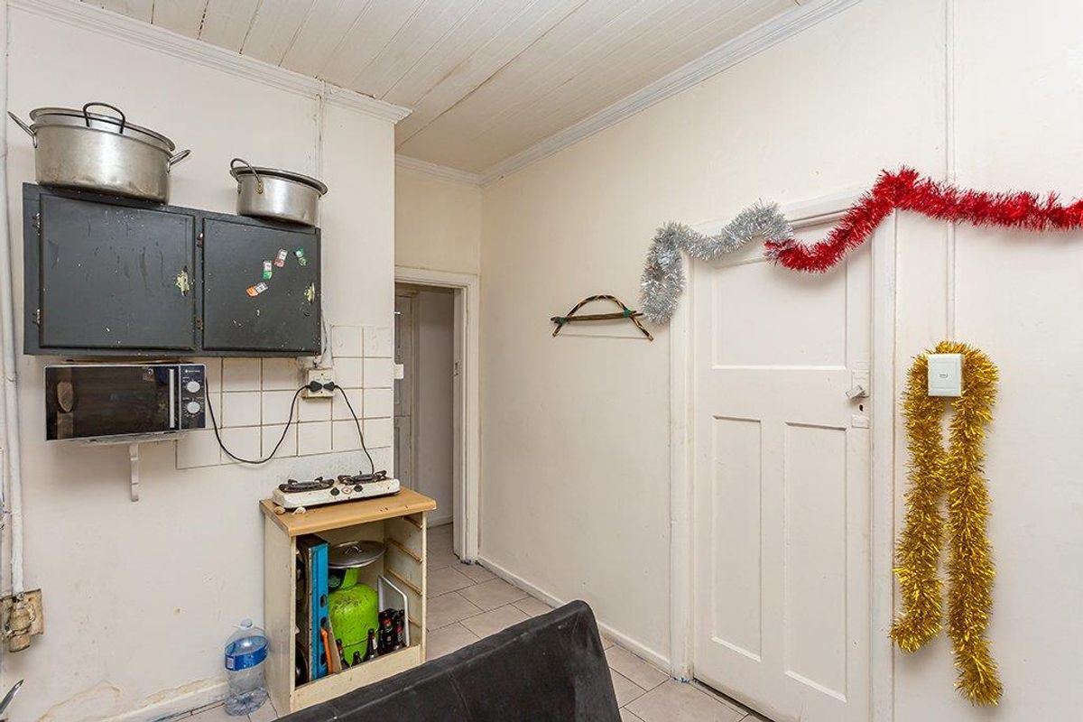 3 Bedroom Home with Value Potential in Brooklyn - Photo 5