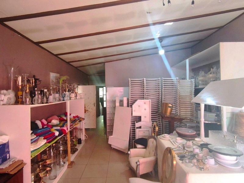 BUSINESS USE PROPERTY FOR SALE IN ORMONDE, JOHANNESBURG SOUTH - Photo 10