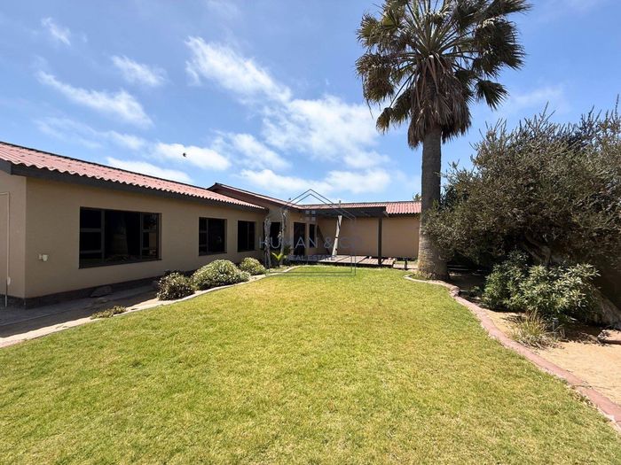 Property #2429754, House Pending Sale in Meersig