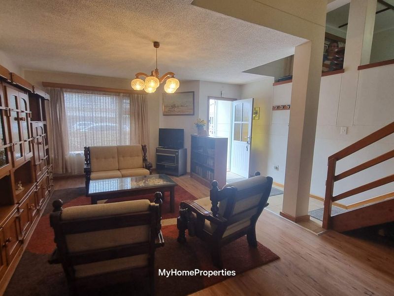 3 Bedroom Townhouse, Kramersdorf, Swakopmund - Photo 4