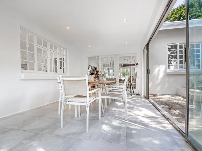 MODERN, STYLISH FAMILY HOME FOR SALE IN FOURWAYS GARDENS - Photo 6