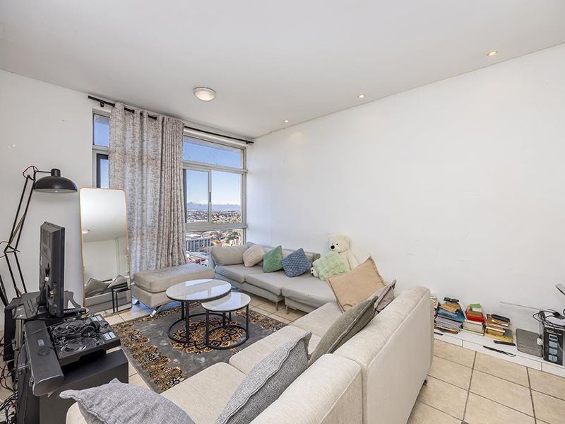 2-Bedroom Apartment with Secure Parking, Storeroom & Lifestyle Amenities in Liberty Grand - Photo 6