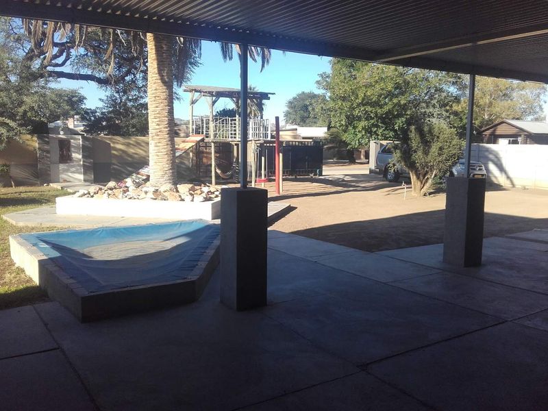 House with Flats Okahandja - Photo 10