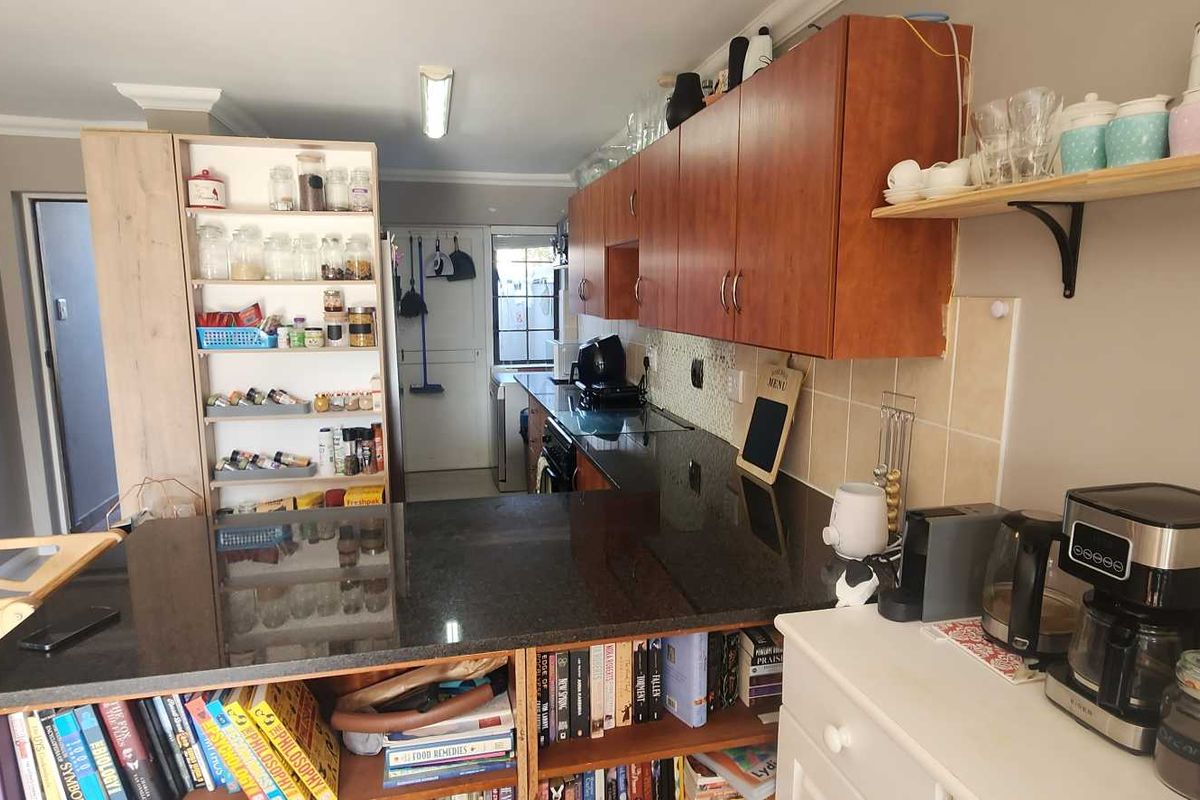 Elegant and spacious townhouse in Tergniet - Photo 3