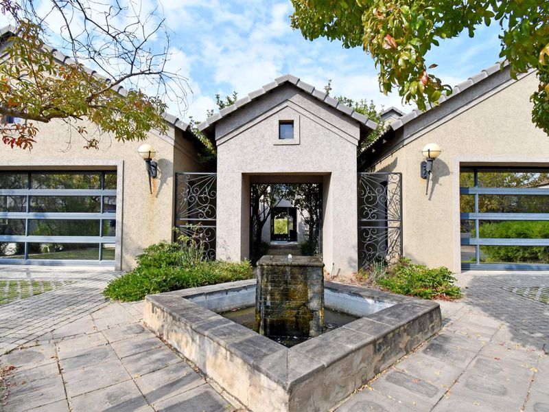 Spectacular 6-Bedroom Golf Course Mansion - Photo 3