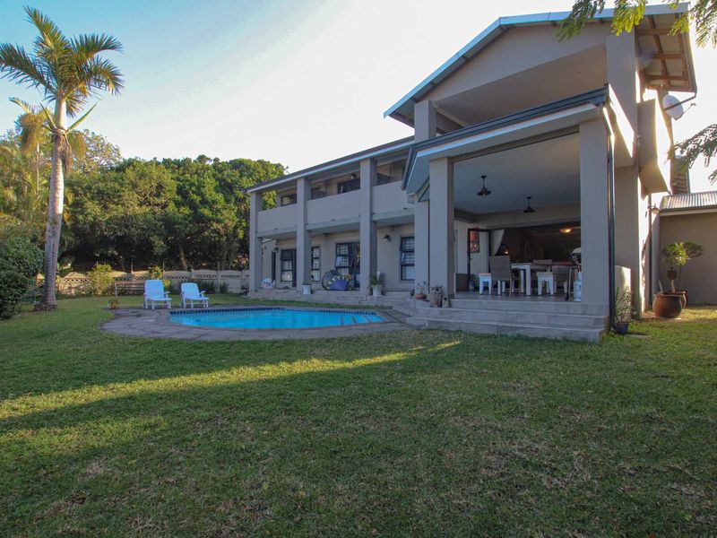 Superbly located, contemporary masterpiece with huge income generating potential and sea views! - Photo 5