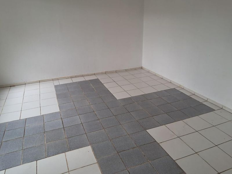 Pet Friendly Twobedroom house for rent - Photo 8