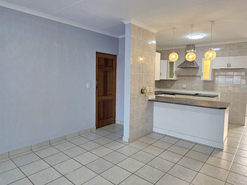 SEA VIEW APARTMENT - 2km from Hartenbos Beach! - Photo 7