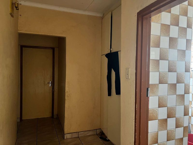 Price drastically reduced - Photo 8