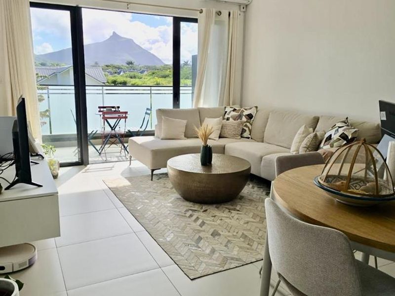 A Family Home at the Centre of Everything. - Photo 2
