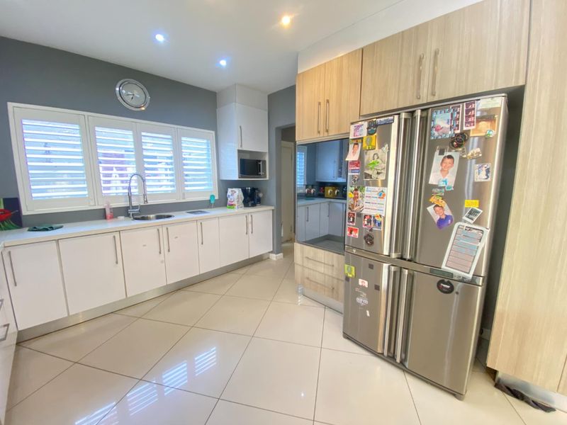 Exclusive Full Title Cluster Living in the Heart of Sandown - Photo 9