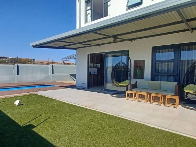 Fully Furnished 3 Bed Townhouse Available Soonest – N$33 000.00 pm Slightly negotiable ! - Photo 3