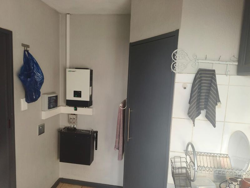 BEAUTIFUL modern x3 bedroom home - Photo 9