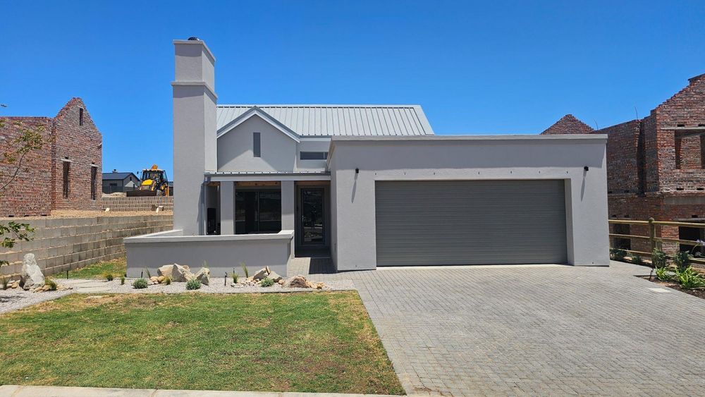 PLAN A  -  SHOW HOUSE 