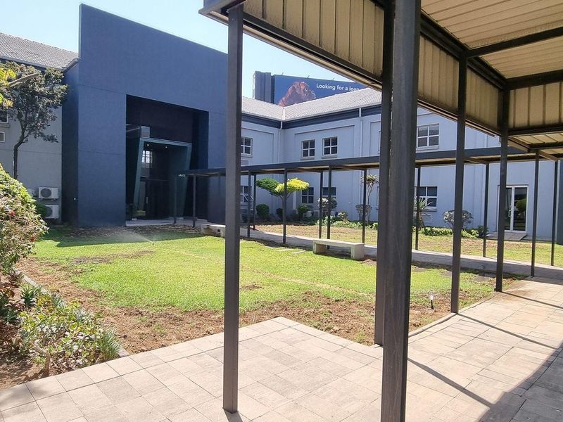 275m2 Halfway Gardens Midrand Office To Let - Photo 10