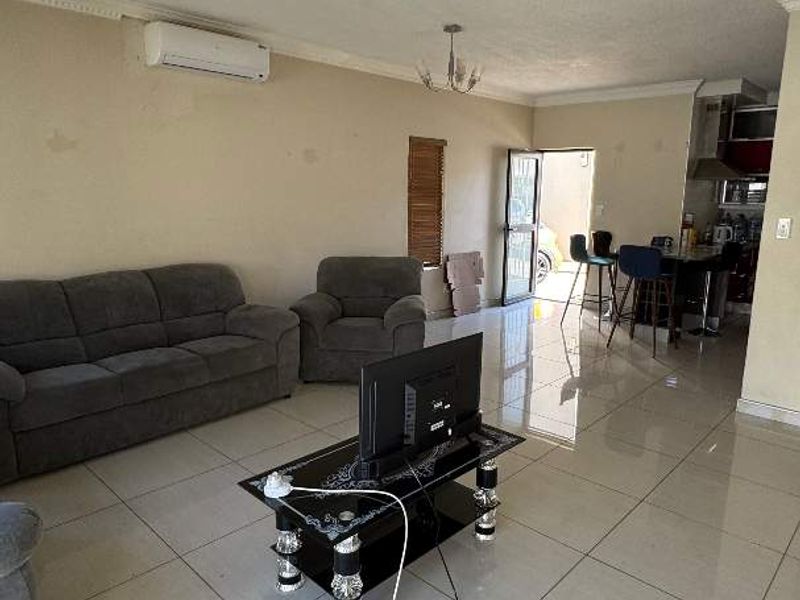 SOLE MANDATE - Photo 5