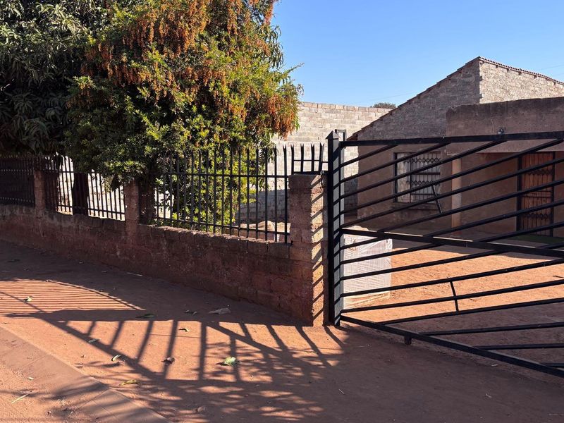 3 BEDROOM HOUSE FOR SALE - Photo 10