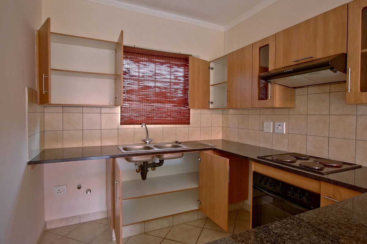 Prime Location! Modern Apartment with 24/7 Security! - Photo 4