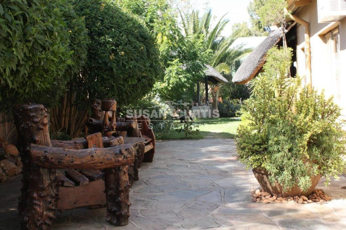 Lovely guest house in the capital - Photo 2