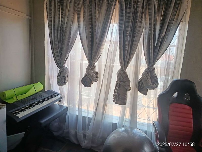 3 Bedroom House For Sale right behind UJ! (ready for students or family) - Photo 9