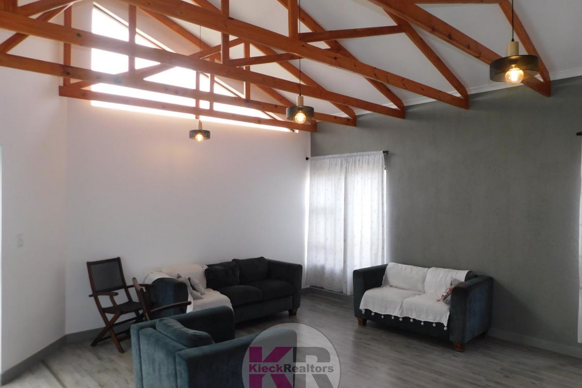 **Charming 3-Bedroom House for Sale in Henties Bay** - Photo 3