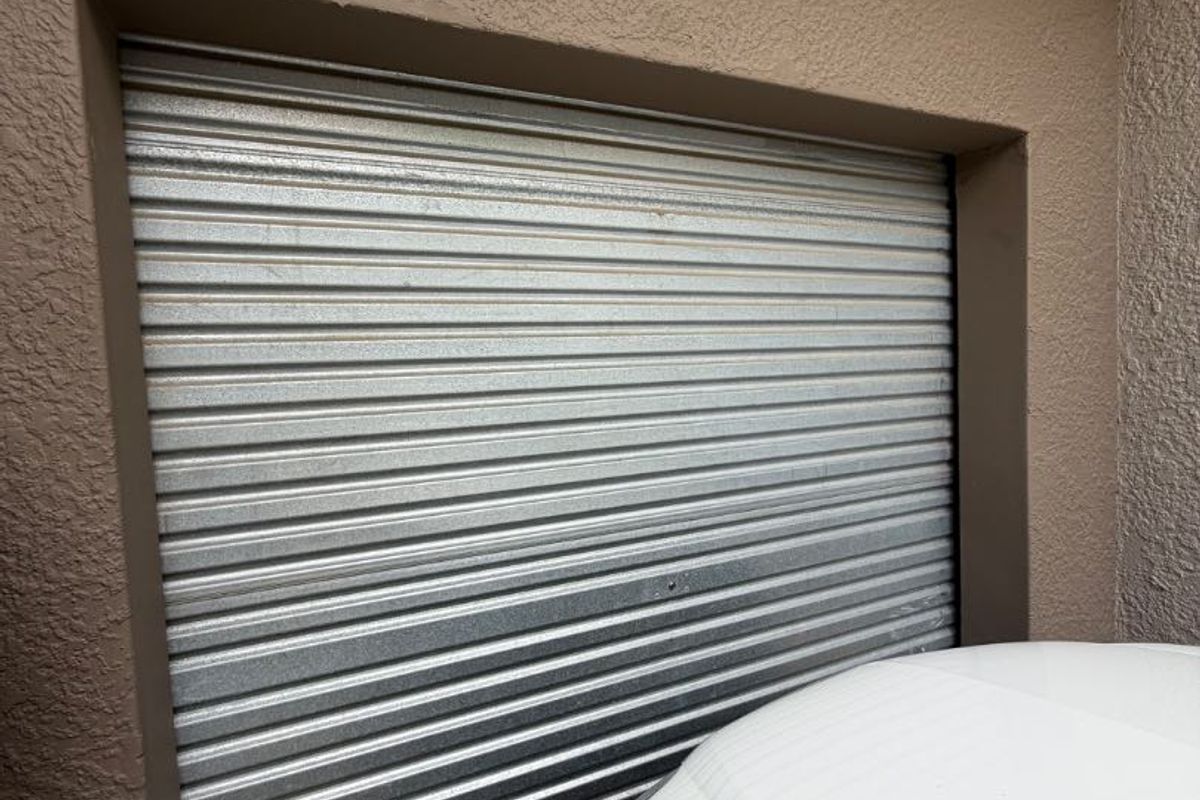 3 bedroom townhouse in Prime Location - Photo 3