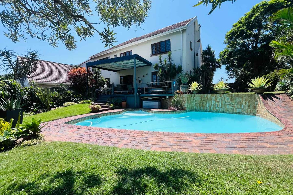 Hendra - Elegant Colonial Home Offering Space, Style & Versatile Living in Prime Durban North - Photo 5