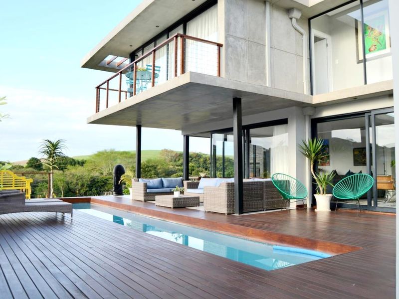 Stunning Family Home For Sale in Palm Lakes Estate - Photo 2