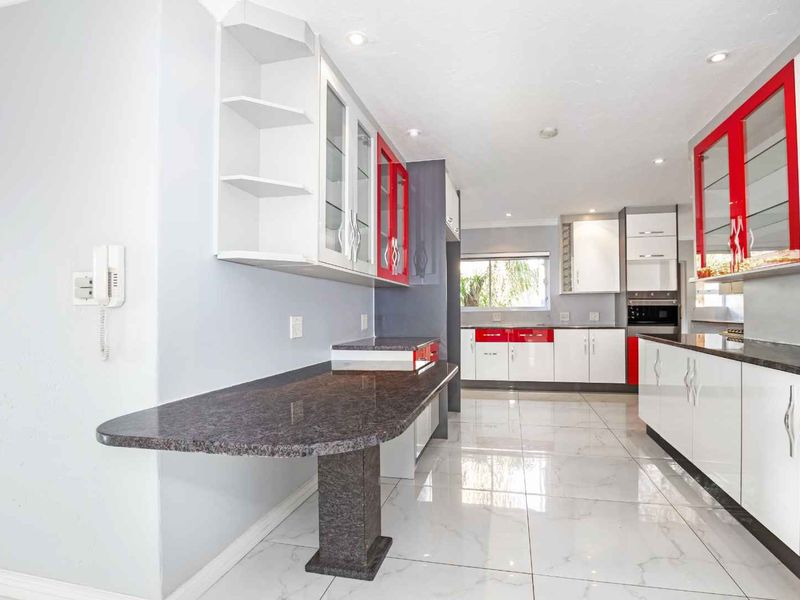 MODERN 4 BEDROOM HOME FOR RENT IN DAINFERN GOLF ESTATE - Photo 7
