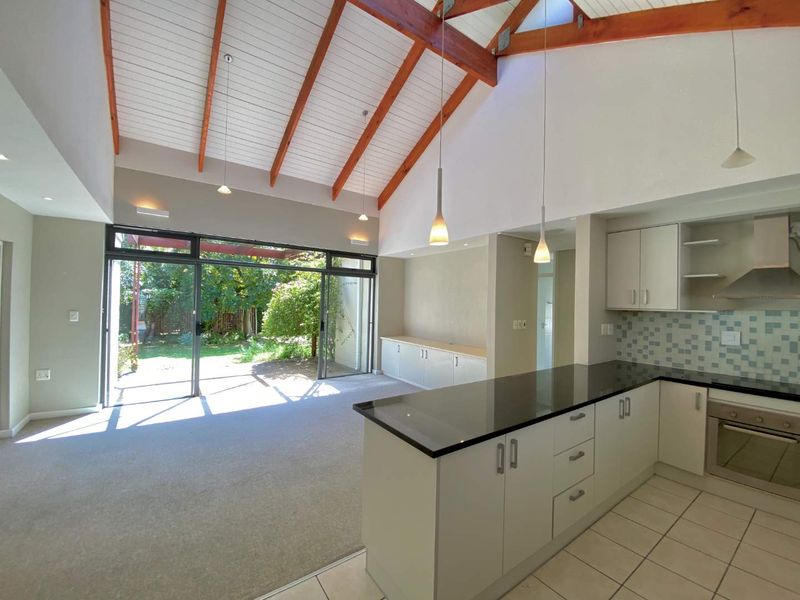 Hout Bay retirement at its best - Photo 3