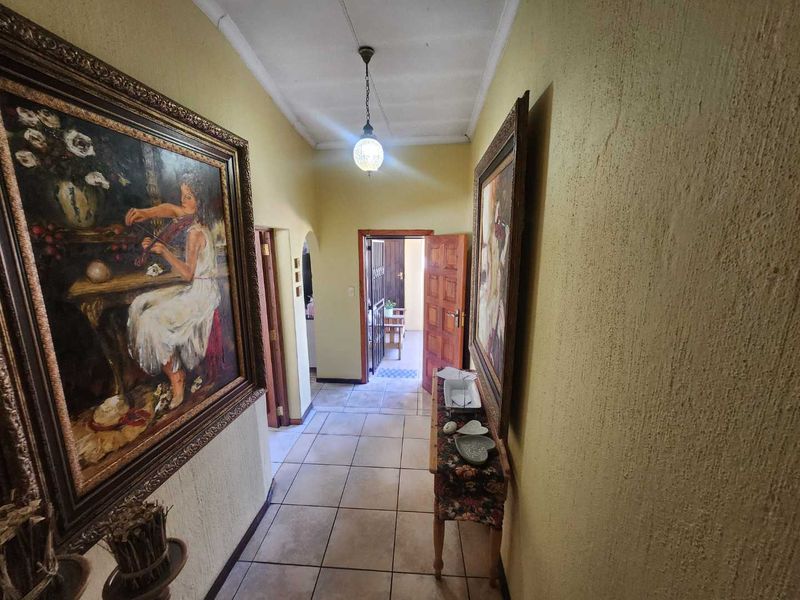 4 Bedroom well-maintained family home in Randhart - Photo 6