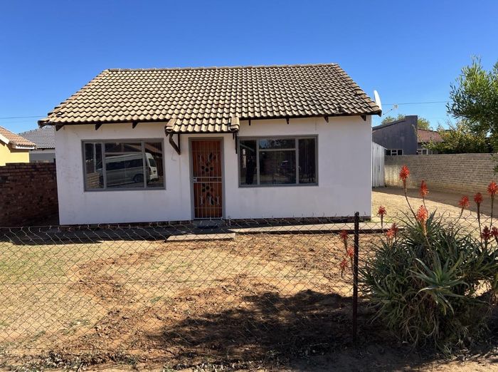 Property #2502430, House Rental Monthly in Mmabatho Central