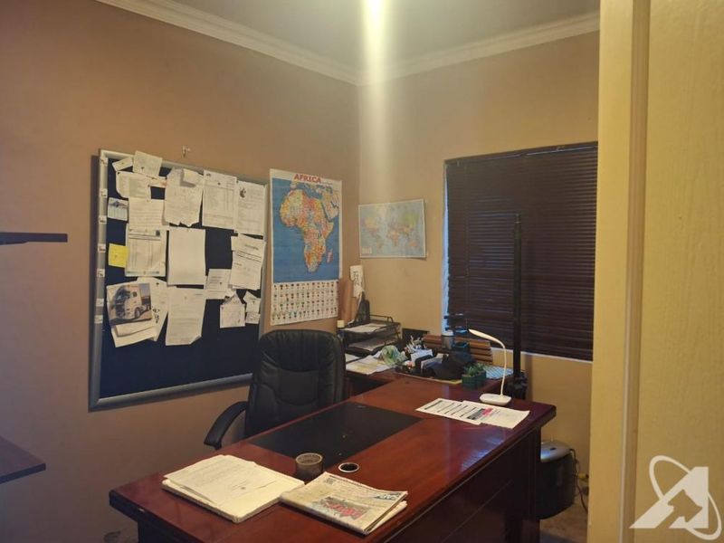 FOR SALE: 5-Bedroom Double Storey in Cimbebasia – N$2,772,000 - Photo 5