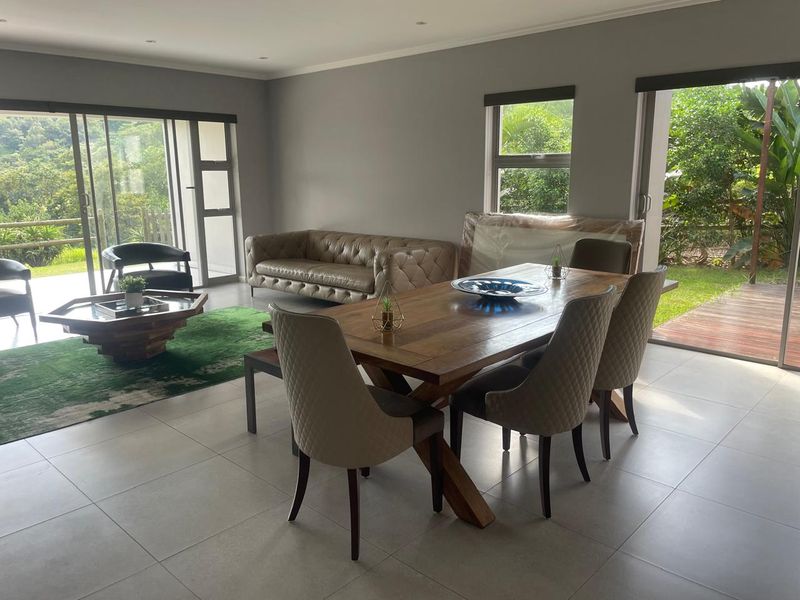 Beautiful Cluster for Sale in Palm Lakes Estate - Photo 5