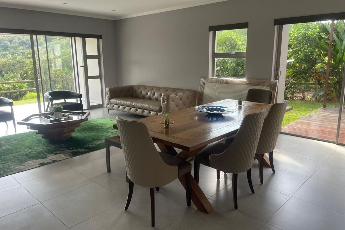 Beautiful Cluster for Sale in Palm Lakes Estate - Photo 5