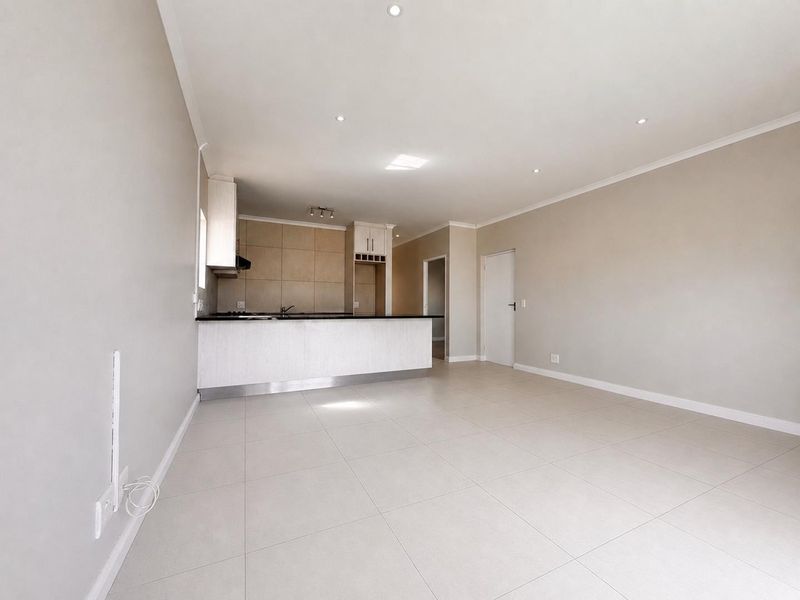 Modern Three-Bedroom Home in Parklands North - Photo 3