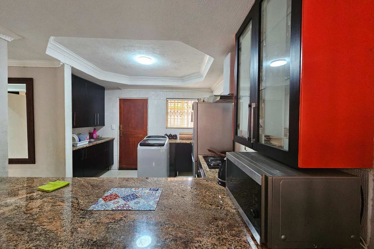 3 bedroom townhouse for sale in the heart of Amandasig - Photo 4