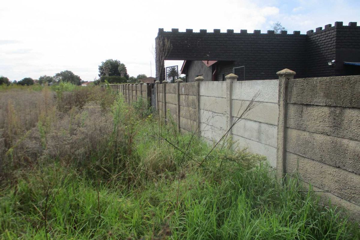 SERVICES ALREADY IN PLACE - Photo 2