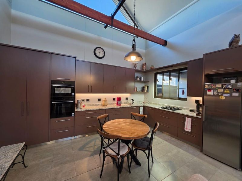 3 Bed Estate Home | Views, Finishes, Functionality on Omeya. - Photo 8
